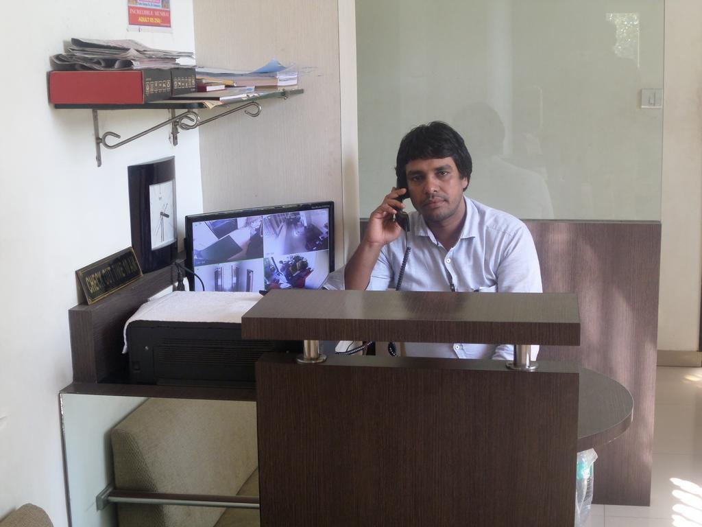 Hotel Minerva Residency Mumbai Luaran gambar