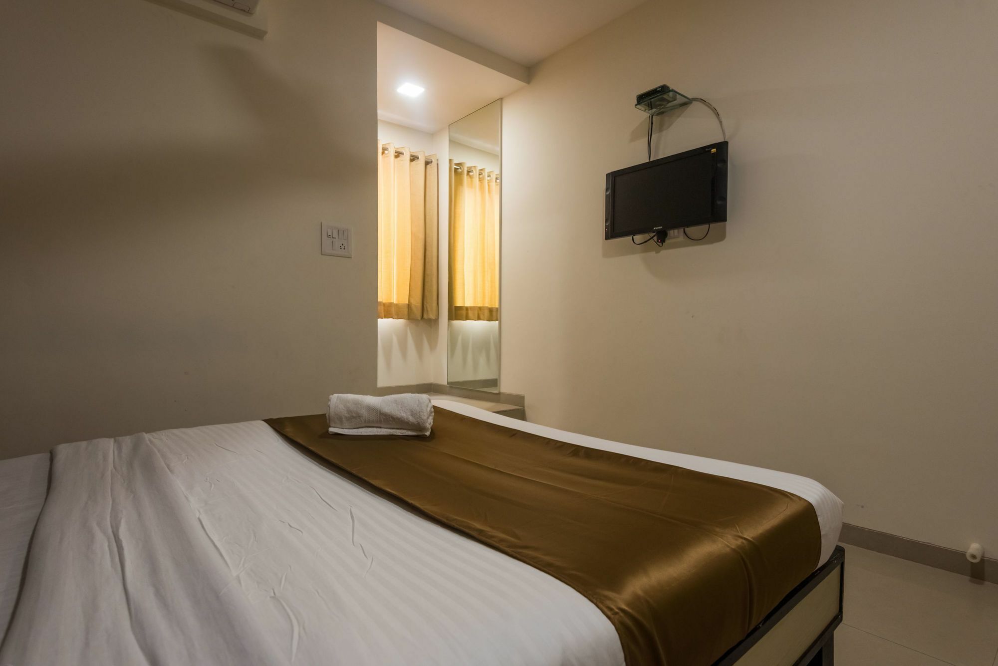 Hotel Minerva Residency Mumbai Luaran gambar